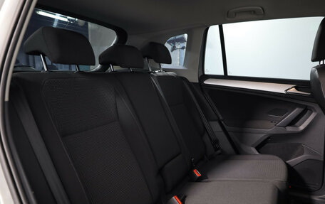 Volkswagen Tiguan II, 2018 год, 1 899 000 рублей, 13 фотография