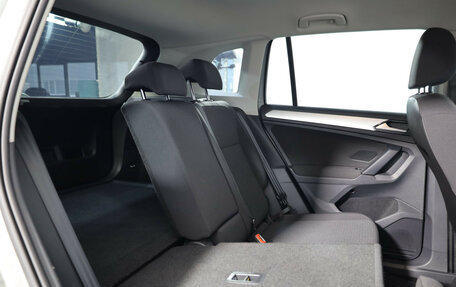 Volkswagen Tiguan II, 2018 год, 1 899 000 рублей, 15 фотография