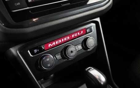 Volkswagen Tiguan II, 2018 год, 1 899 000 рублей, 20 фотография