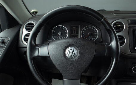 Volkswagen Tiguan I, 2010 год, 899 000 рублей, 10 фотография