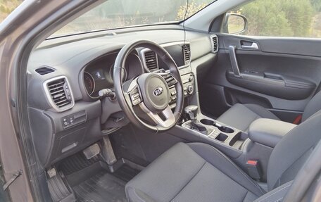 KIA Sportage IV рестайлинг, 2020 год, 2 790 000 рублей, 5 фотография