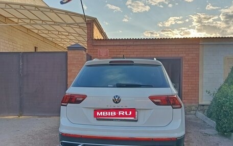 Volkswagen Tiguan II, 2021 год, 3 350 000 рублей, 10 фотография