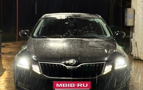 Skoda Octavia, 2018 год, 1 800 000 рублей, 8 фотография