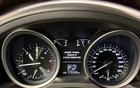 Toyota Land Cruiser 200, 2013 год, 3 900 000 рублей, 18 фотография