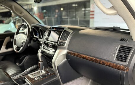 Toyota Land Cruiser 200, 2013 год, 3 900 000 рублей, 28 фотография