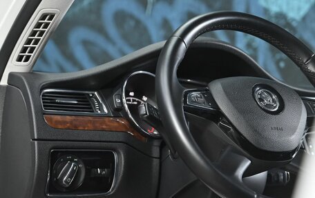 Skoda Superb III рестайлинг, 2014 год, 995 000 рублей, 10 фотография