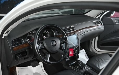 Skoda Superb III рестайлинг, 2014 год, 995 000 рублей, 9 фотография