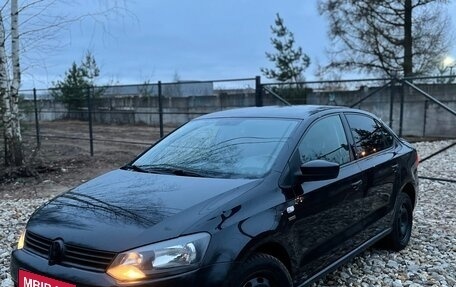 Volkswagen Polo VI (EU Market), 2013 год, 815 000 рублей, 1 фотография