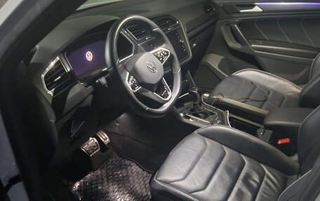 Volkswagen Tiguan II, 2021 год, 3 500 000 рублей, 3 фотография