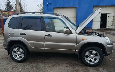 Chevrolet Niva I рестайлинг, 2011 год, 570 000 рублей, 11 фотография