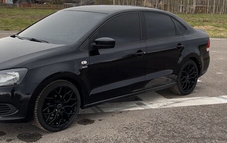 Volkswagen Polo VI (EU Market), 2013 год, 815 000 рублей, 19 фотография