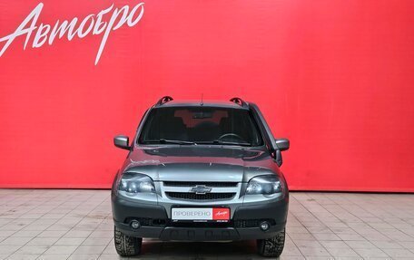 Chevrolet Niva I рестайлинг, 2018 год, 649 000 рублей, 8 фотография