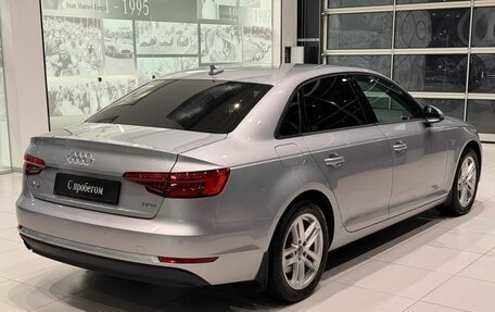 Audi A4, 2017 год, 2 200 000 рублей, 5 фотография