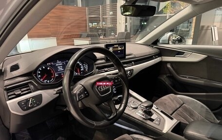 Audi A4, 2017 год, 2 200 000 рублей, 10 фотография