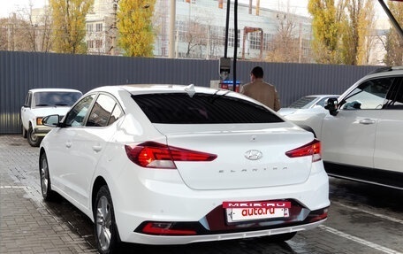 Hyundai Elantra VI рестайлинг, 2019 год, 1 350 000 рублей, 3 фотография