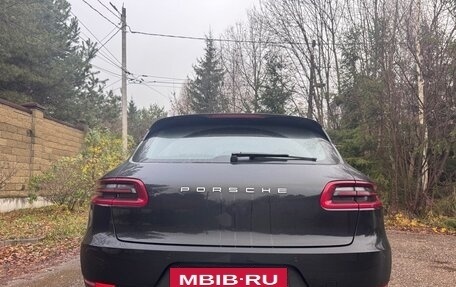 Porsche Macan I рестайлинг, 2016 год, 3 100 000 рублей, 2 фотография