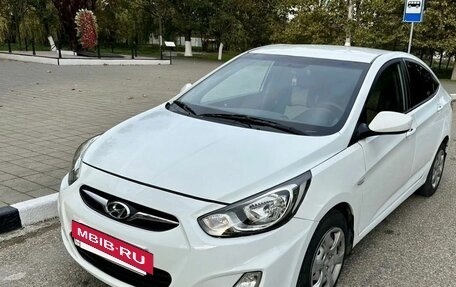 Hyundai Solaris II рестайлинг, 2013 год, 885 000 рублей, 4 фотография