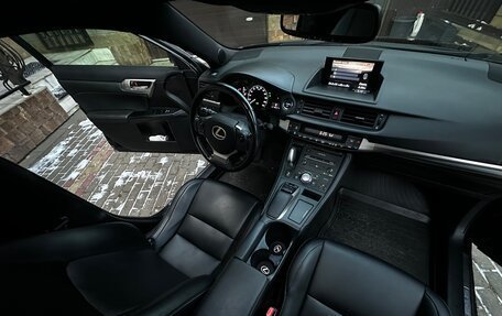 Lexus CT I рестайлинг, 2016 год, 1 820 000 рублей, 10 фотография