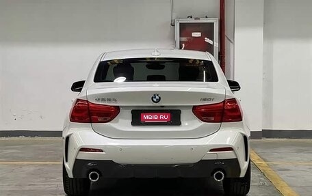 BMW 1 серия, 2021 год, 1 900 000 рублей, 4 фотография