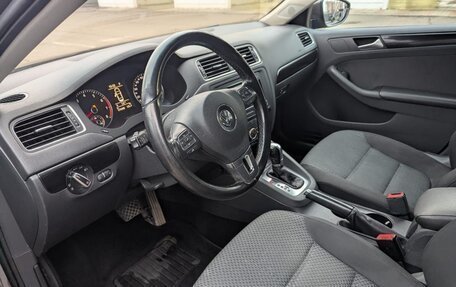 Volkswagen Jetta VI, 2013 год, 1 250 000 рублей, 8 фотография