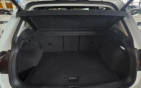 Volkswagen Tiguan II, 2023 год, 3 700 000 рублей, 11 фотография