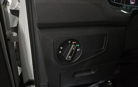 Volkswagen Tiguan II, 2023 год, 3 700 000 рублей, 17 фотография