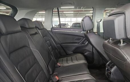 Volkswagen Tiguan II, 2023 год, 3 700 000 рублей, 20 фотография