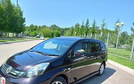 Toyota ISis I, 2014 год, 1 450 000 рублей, 5 фотография