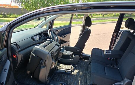 Toyota ISis I, 2014 год, 1 450 000 рублей, 19 фотография