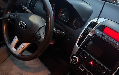 KIA cee'd I рестайлинг, 2010 год, 999 999 рублей, 15 фотография