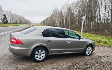 Skoda Superb III рестайлинг, 2009 год, 950 000 рублей, 2 фотография