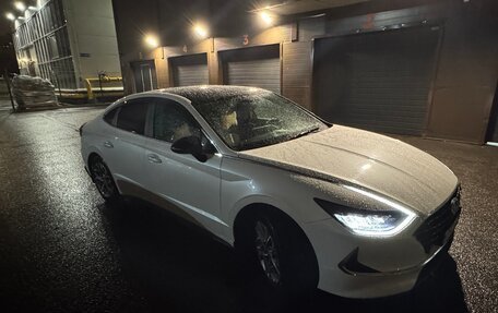 Hyundai Sonata VIII, 2021 год, 2 600 000 рублей, 3 фотография