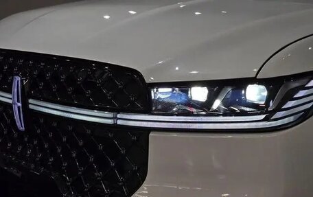 Lincoln Navigator, 2025 год, 12 800 000 рублей, 9 фотография