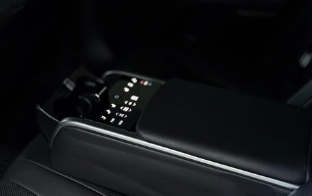 Toyota Camry, 2021 год, 4 199 999 рублей, 7 фотография