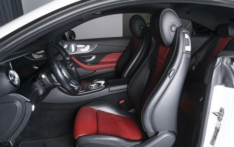 Mercedes-Benz E-Класс, 2019 год, 3 810 000 рублей, 9 фотография