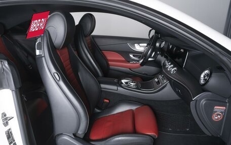 Mercedes-Benz E-Класс, 2019 год, 3 810 000 рублей, 8 фотография