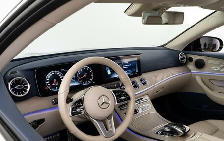 Mercedes-Benz E-Класс, 2019 год, 4 515 874 рублей, 8 фотография