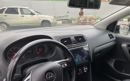 Volkswagen Polo VI (EU Market), 2017 год, 1 100 000 рублей, 10 фотография