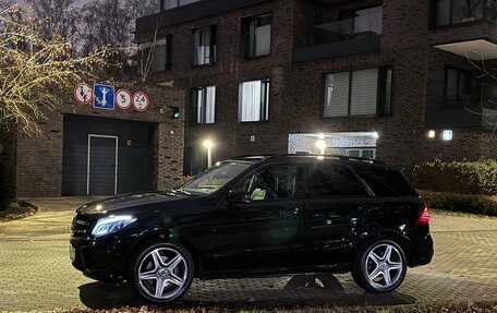 Mercedes-Benz GLE, 2017 год, 4 440 000 рублей, 10 фотография