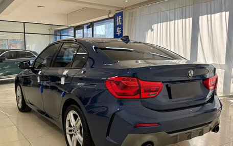 BMW 1 серия, 2022 год, 1 600 000 рублей, 5 фотография