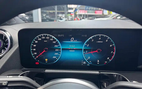 Mercedes-Benz GLA, 2022 год, 2 630 000 рублей, 11 фотография