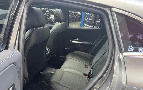 Mercedes-Benz GLA, 2022 год, 2 630 000 рублей, 14 фотография