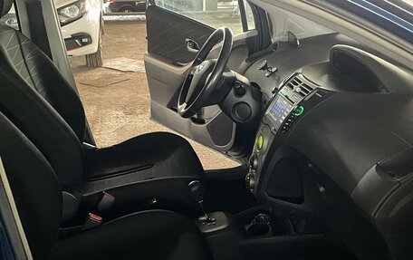 Toyota Yaris III рестайлинг, 2008 год, 567 000 рублей, 12 фотография