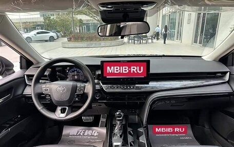 Toyota Camry, 2025 год, 3 000 000 рублей, 16 фотография