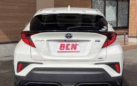 Toyota C-HR I рестайлинг, 2021 год, 1 550 000 рублей, 5 фотография