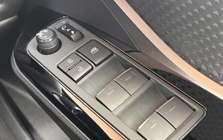 Toyota C-HR I рестайлинг, 2021 год, 1 550 000 рублей, 13 фотография