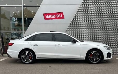 Audi A4, 2022 год, 2 200 013 рублей, 3 фотография