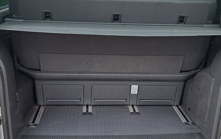 Volkswagen Multivan T5, 2014 год, 2 300 000 рублей, 8 фотография