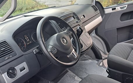 Volkswagen Multivan T5, 2014 год, 2 300 000 рублей, 13 фотография