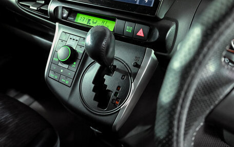 Toyota Wish II, 2012 год, 1 400 000 рублей, 14 фотография